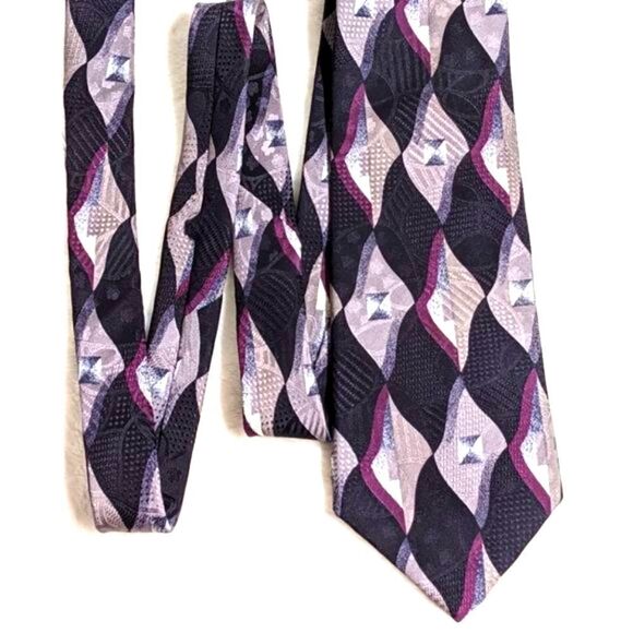 Men's Vintage 100% Silk Tie Abstract Diamond Pattern Motif - Picture 9 of 13